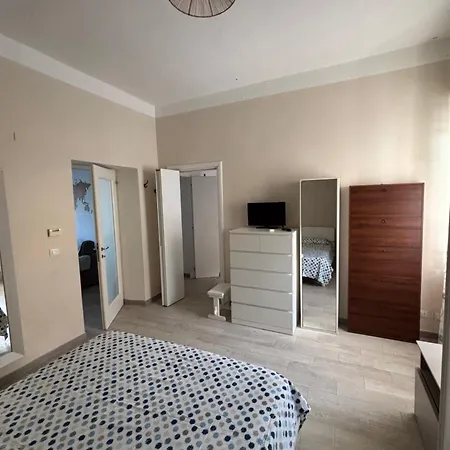 Surf House Porta A Mare Διαμέρισμα Λιβόρνο